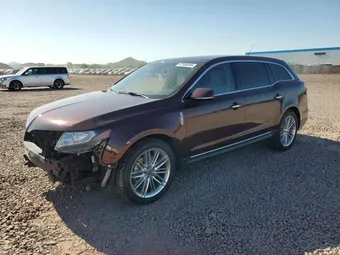 2018 Lincoln MKT 2LMHJ5AT2JBL00533