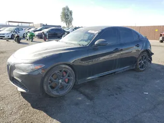 2020 Alfa Romeo Giulia ZARFAMAN8L7625241