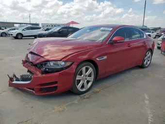 2017 Jaguar XE SAJAK4BV3HCP15591