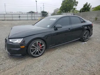 2018 Audi RS4 WAUB4AF42JA135003