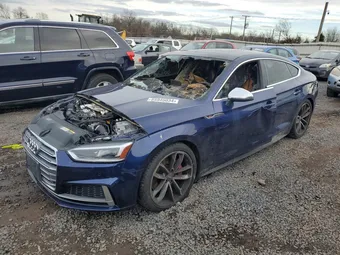 2019 Audi RS5 WAUB4CF52KA093180