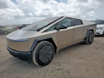 2024 Tesla Cybertruck 7G2CEHED7RA022353