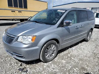 2016 Chrysler Town & Country 2C4RC1CG7GR247299