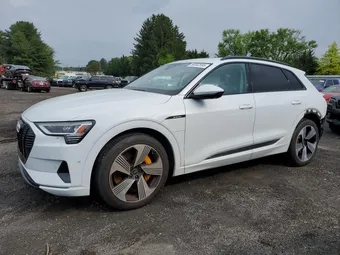 2023 Audi e-tron WA1LAAGE4PB003588
