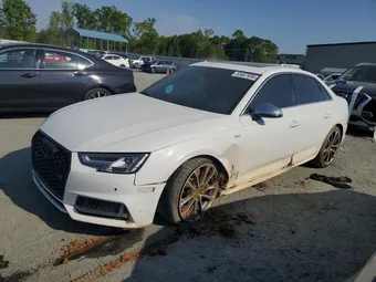 2018 Audi RS4 WAUB4AF42JA003245
