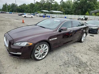 2017 Jaguar XJ SAJWA2GE5HMW08865