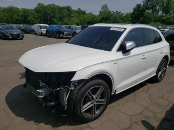 2018 Audi SQ5 WA1A4AFYXJ2220287