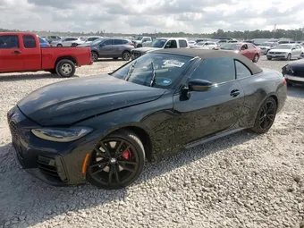 2023 BMW M4 WBA53AT06PCM44083