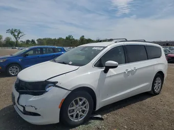 2020 Chrysler Voyager 2C4RC1DG1LR172060