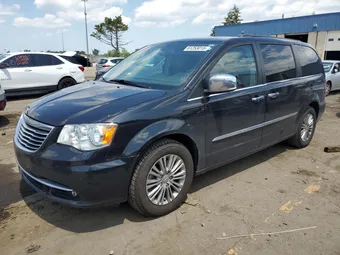 2016 Chrysler Town & Country 2C4RC1CG0GR159419