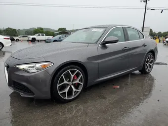 2019 Alfa Romeo Giulia ZARFANAN0K7620619