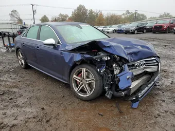 2018 Audi RS4 WAUB4AF48JA097695
