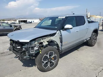 2023 Rivian R1T 7FCTGAAA8PN023166
