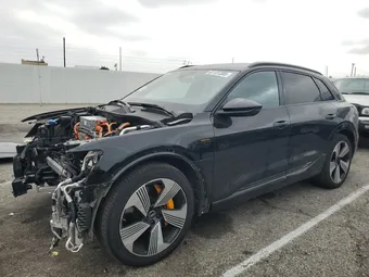 2022 Audi e-tron WA1LAAGE4NB014605
