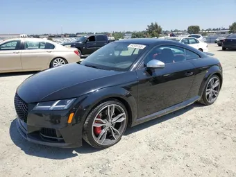 2016 Audi TTS TRUC1AFV1G1010677