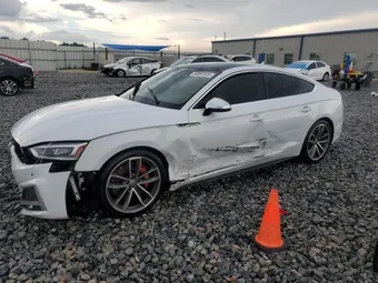 2018 Audi S5 WAUB4CF58JA083882