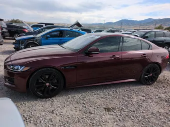 2017 Jaguar XE SAJAF4BV8HA976490