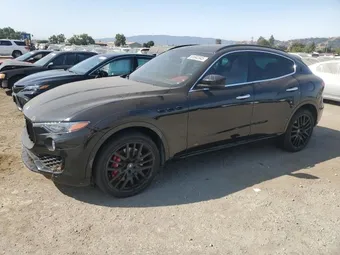 2017 Maserati Levante ZN661YUS6HX246053