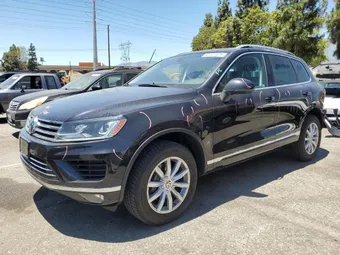 2015 Volkswagen Touareg WVGEP9BP0FD007866