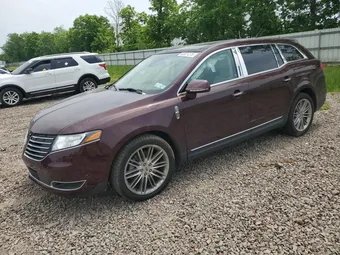 2019 Lincoln MKT 2LMHJ5AT1KBL02324