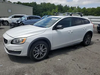 2016 Volvo V60 YV4612HK0G1011221