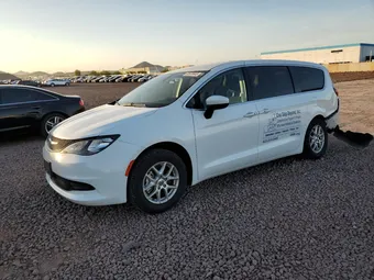 2022 Chrysler Voyager 2C4RC1CG4NR166192
