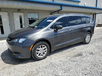 2021 Chrysler Voyager 2C4RC1DG1MR558236