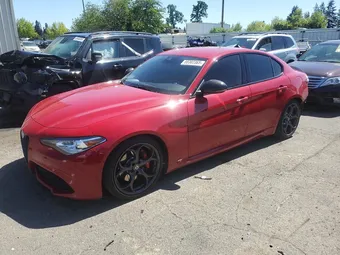 2017 Alfa Romeo Giulia ZARFAECN4H7544103