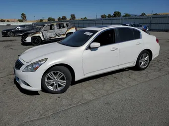 2015 Infiniti Q40 JN1CV6AP4FM501667