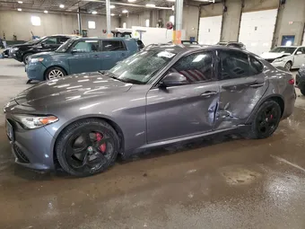 2017 Alfa Romeo Giulia ZARFAEDN7H7543400