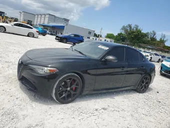 2020 Alfa Romeo Giulia ZARFAMAN4L7623860