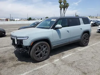2023 Rivian R1S 7PDSGBBA0PN026433