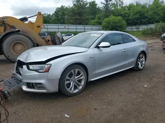2014 Audi S5 WAUCGAFRXEA052061