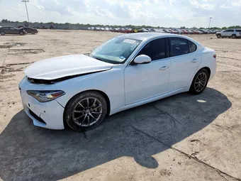 2019 Alfa Romeo Giulia ZARFAMAN3K7616431