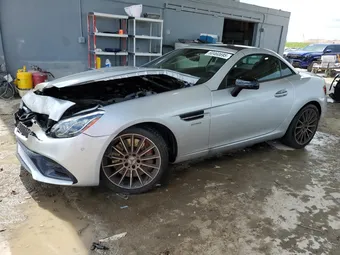 2019 Mercedes-Benz SLC-Class AMG WDDPK6GA0KF159133
