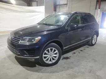 2015 Volkswagen Touareg WVGEP9BP8FD001765