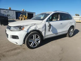 2014 Volkswagen Touareg WVGEP9BP0ED010278
