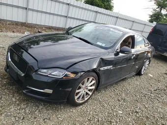 2019 Jaguar XJ SAJWJ1CD1K8W18574