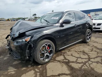 2020 Alfa Romeo Stelvio ZASPAKBNXL7C88774