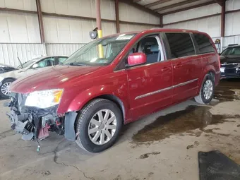2015 Chrysler Town & Country 2C4RC1BG3FR546322