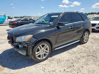 2015 Mercedes-Benz M-Class 4JGDA5JB1FA519116