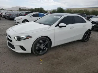 2019 Mercedes-Benz A-Class WDD3G4EB0KW021849