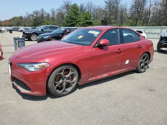 2018 Alfa Romeo Giulia ZARFAECN4J7565880