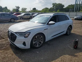 2021 Audi e-tron WA1LAAGE1MB004239