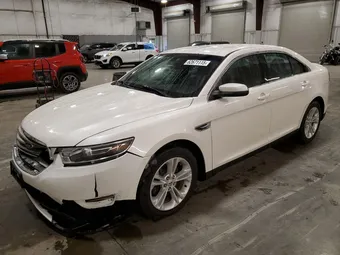 2015 Ford Taurus 1FAHP2H83FG207704