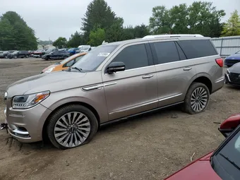 2019 Lincoln Navigator 5LMJJ2LT5KEL05379