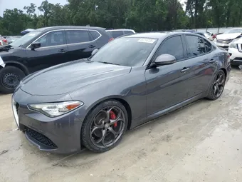 2017 Alfa Romeo Giulia ZARFAECN9H7530827