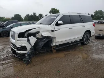 2019 Lincoln Navigator 5LMJJ2TT0KEL21795