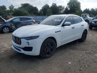 2017 Maserati Levante ZN661YUL0HX233050