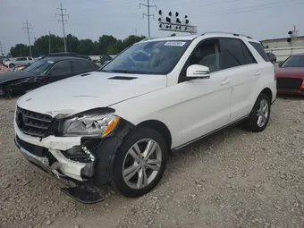 2015 Mercedes-Benz M-Class 4JGDA5HB2FA458915